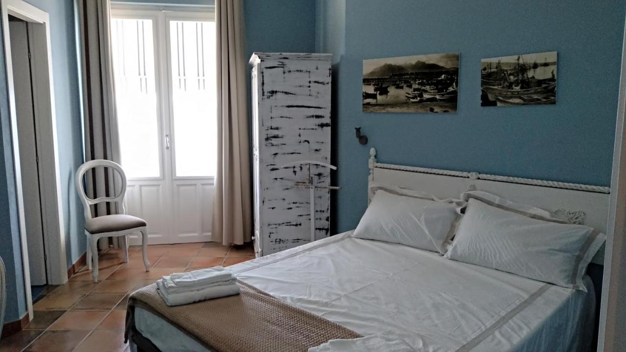 Nereidi Panzió Santa Flavia Kültér fotó